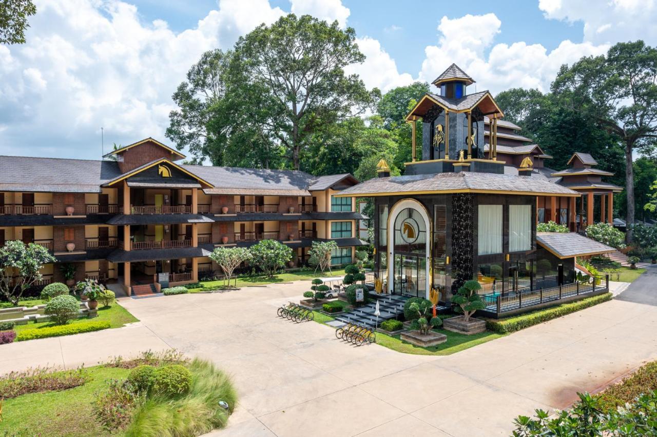Phumontra Resort Накхоннайок Экстерьер фото